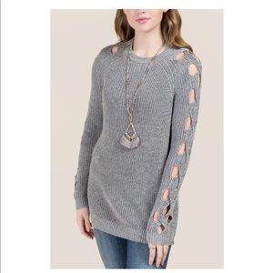 Francesca’s Braided Sleeve Sweater Sz: M